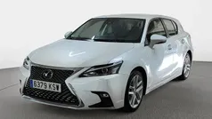 Lexus CT200h