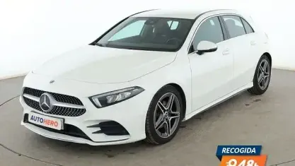 Usado Mercedes A180 AMG line 136 CV (100 kW) 2019 Blanco Berlina