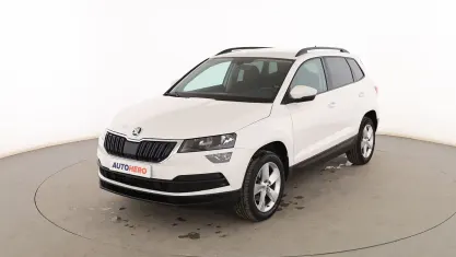 Usado Skoda Karoq Ambition 150 CV (110 kW) 2021 Blanco SUV