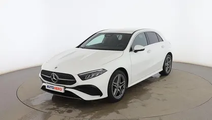 Blanco Usado 2023 Mercedes A250 AMG line Utilitario | 33.599 € (Precio justo)
