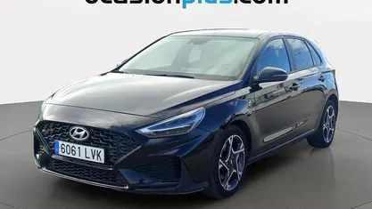 Käytetty Hyundai i30 N Line 120 HP (88 kW) 2021 Musta Viistoperä