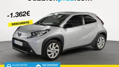 Usado 2024 Toyota Aygo Play Utilitario | 14.990 € (Precio justo)
