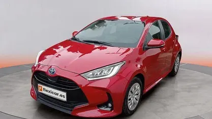 Usado Toyota Yaris Hybrid Active 116 CV (85 kW) 2023