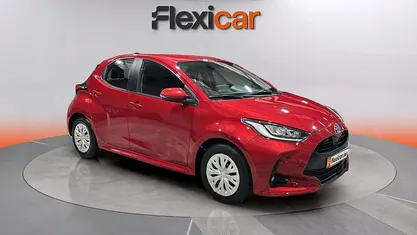 Usado Toyota Yaris Hybrid Active 116 CV (85 kW) 2023 Utilitario