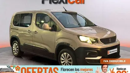 Usado Peugeot Rifter Active 102 CV (75 kW) 2021 Monovolumen