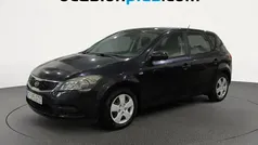 Negro Usado 2010 Kia Ceed Utilitario | 6400 € (Un poco caro)
