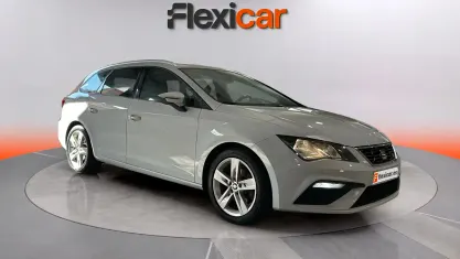 Usado Seat Leon FR 150 CV (110 kW) 2017 Blanco Berlina