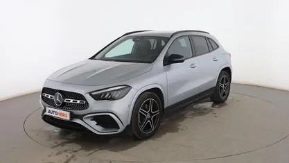 Usado Mercedes GLA200 AMG line 150 CV (110 kW) 2024 Gris SUV