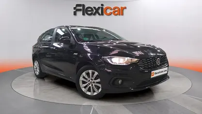 Usado Fiat Tipo Easy 95 CV (69 kW) 2017 Negro Berlina