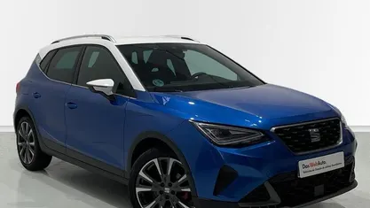 Usado Seat Arona FR 115 CV (84 kW) 2025 Azul SUV
