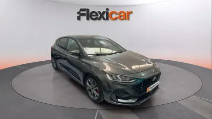 Usado Ford Focus ST-Line 125 CV (91 kW) 2022 Gris Berlina