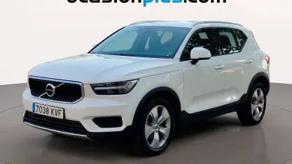 Usado Volvo XC40 Momentum 150 CV (110 kW) 2019 Blanco SUV