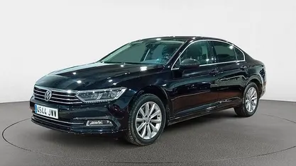 Usado VW Passat Advance 150 CV (110 kW) 2017 Negro Berlina