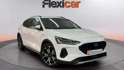 Usado Ford Focus Active 155 CV (114 kW) 2022 Blanco Berlina