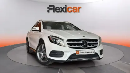 Używany Mercedes GLA200 136 KM (100 kW) 2019 Biały SUV