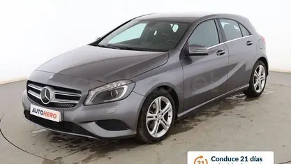 Usado Mercedes A200 Urban 136 CV (100 kW) 2015 Gris Berlina