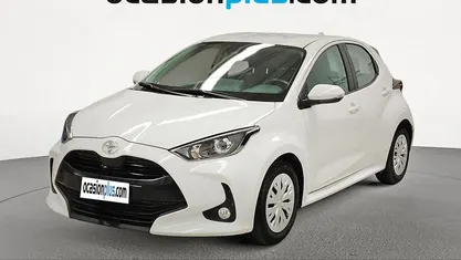 Usado Toyota Yaris Active 69 CV (50 kW) 2023 Utilitario