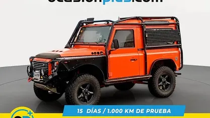 Usado Land Rover Defender 122 CV (89 kW) 2007 Naranja Familiar