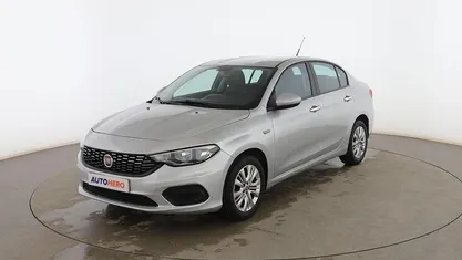 Usado Fiat Tipo Easy 95 CV (69 kW) 2018 Gris Berlina