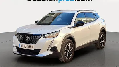 Usado Peugeot 2008 Allure 101 CV (74 kW) 2023 Blanco SUV