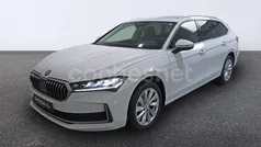 Blanco Usado 2024 Skoda Superb Selection Familiar | 37.400 € (Precio justo)