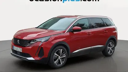 Usado Peugeot 5008 Allure 130 CV (95 kW) 2021 Rojo SUV
