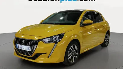 Usado Peugeot 208 Allure 100 CV (73 kW) 2020 Amarillo Utilitario