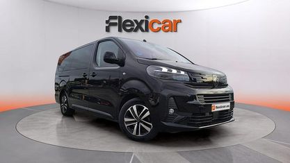 Używany Peugeot Traveller Business-Line 180 KM (132 kW) 2024 Czarny Minivan