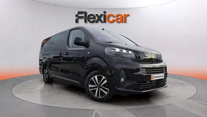 Usado Peugeot Traveller Business-Line 180 CV (132 kW) 2024 Negro Monovolumen