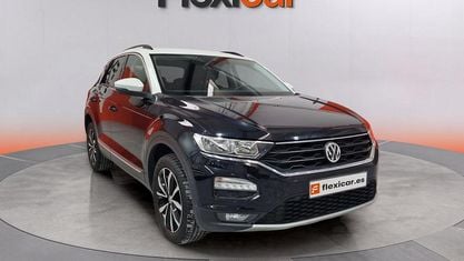 Usado VW T-Roc Advance 116 CV (85 kW) 2021 Negro SUV