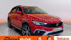 Rojo Usado 2022 Fiat Tipo Cross Berlina | 17.490 € (Precio justo)
