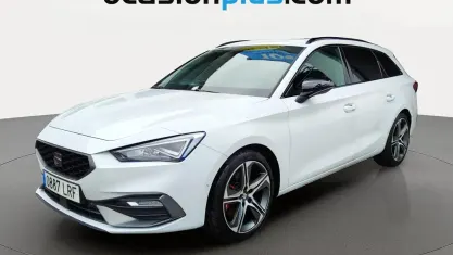 Usado Seat Leon FR 150 CV (110 kW) 2021 Blanco Monovolumen