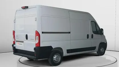 Käytetty Citroën Jumper 141 HP (103 kW) 2023 Valkoinen Tila-auto