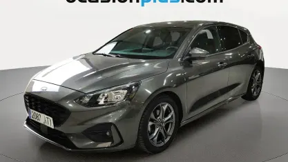Usado Ford Focus ST-Line 125 CV (91 kW) 2019 Gris Utilitario