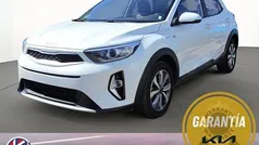Usado 2023 Kia Stonic SUV | 13.900 € (Precio justo)