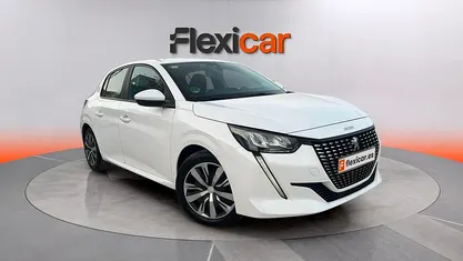 Usado Peugeot 208 Active 101 CV (74 kW) 2020 Blanco Utilitario