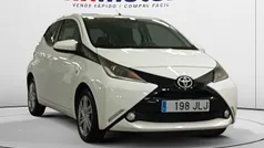 Usado 2016 Toyota Aygo X-play Utilitario | 7990 € (Precio justo)