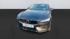 Azul Usado 2022 Volvo V60 CC Pro Familiar | 31.500 € (Buen precio)