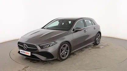 Usado Mercedes A180 AMG line 150 CV (110 kW) 2024 Gris Berlina