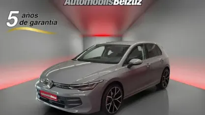 Begagnad VW Golf VIII Life 115 HK (84 kW) 2025 Grå Sedan