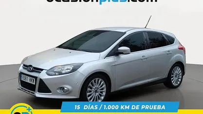 Usado Ford Focus Titanium 115 CV (84 kW) 2012 Gris plata Utilitario