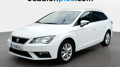 Usado Seat Leon Style 115 CV (84 kW) 2018 Blanco Monovolumen