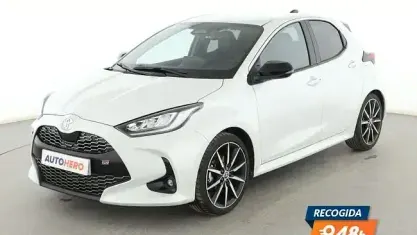Occasion Toyota Yaris Hybrid Sport 131 PK (96 kW) 2025 Wit Sedan