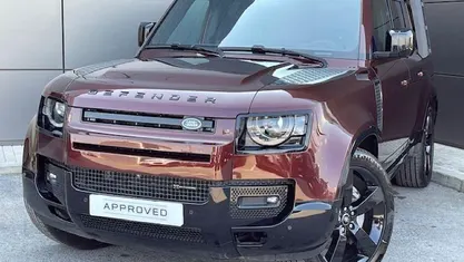 Usado Land Rover Defender SE Dynamic 249 HP (183 kW) 2023 SUV