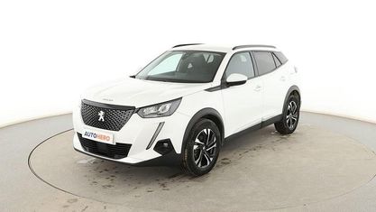 Käytetty Peugeot 2008 Allure 101 HP (74 kW) 2020 Valkoinen Katumaasturi