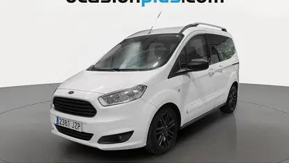 Usado Ford Tourneo Courier Trend 95 CV (69 kW) 2017 Blanco Monovolumen