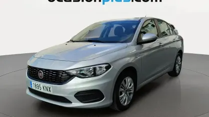 Usado Fiat Tipo Easy 95 CV (69 kW) 2018 Gris Berlina
