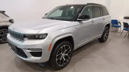Nuevo Jeep Grand Cherokee Summit 381 CV (280 kW) 2026 Gris SUV