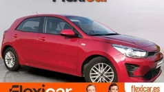 Rojo Usado 2022 Kia Rio Berlina | 12.990 € (Precio justo)