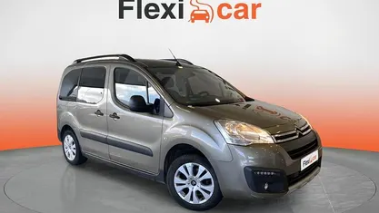 Usado Citroën Berlingo Feel 110 CV (80 kW) 2018 Gris Monovolumen